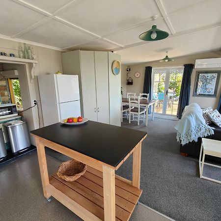 Mont'S Cottage Awatuna Екстер'єр фото