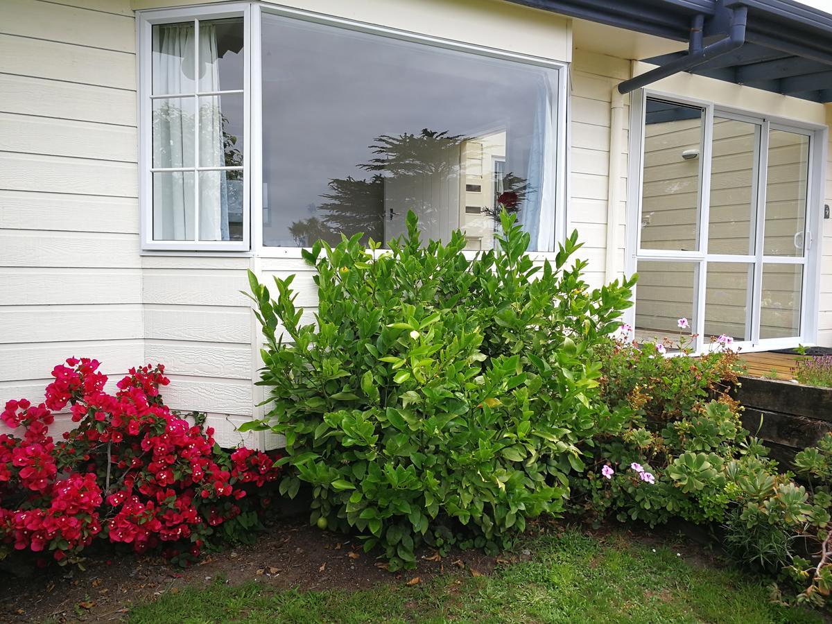 Mont'S Cottage Awatuna Екстер'єр фото